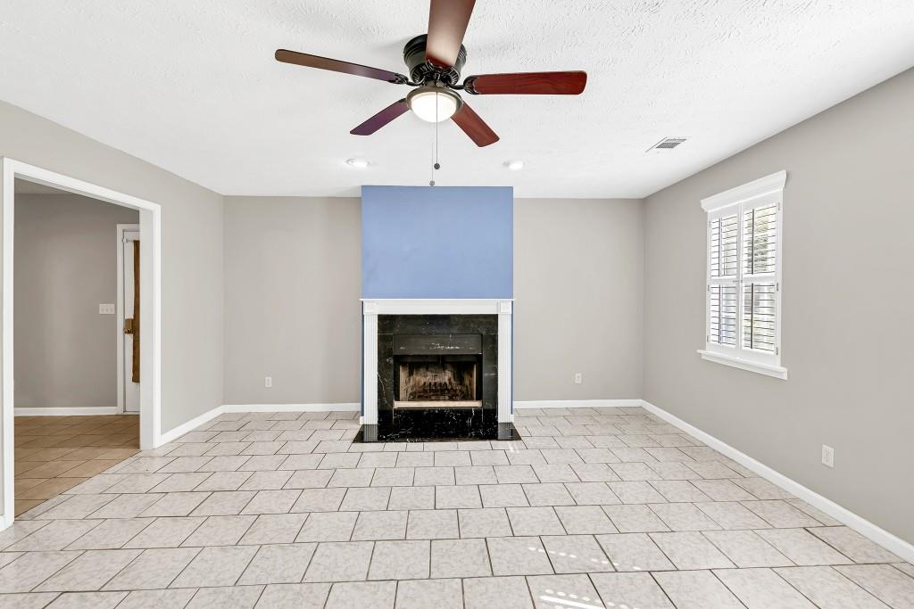 103 Sir Gregory Manor, Lawrenceville, Georgia image 7