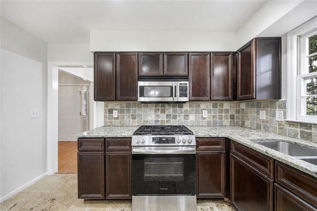 2690 Shadow Pine Drive