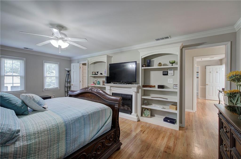 Park Manor - Residential