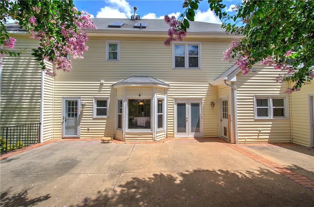 Park Manor - Residential
