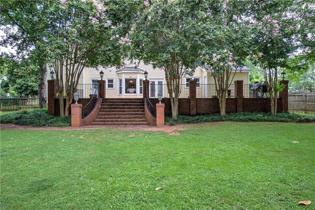 Park Manor - Residential