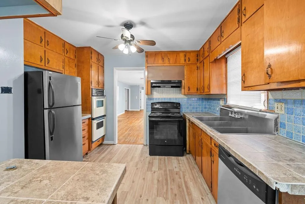 Forest Park, Georgia 30297, United States, ,Commercial,Active,238710