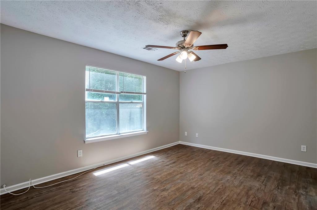 4879 Ardsley Drive, Lithonia, Georgia image 11