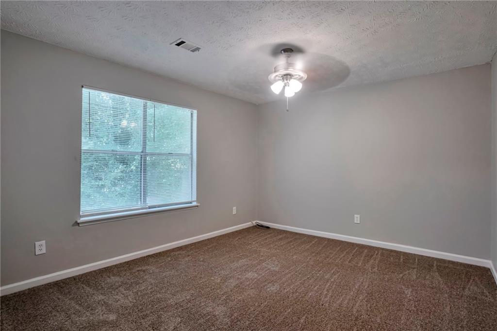 4879 Ardsley Drive, Lithonia, Georgia image 21