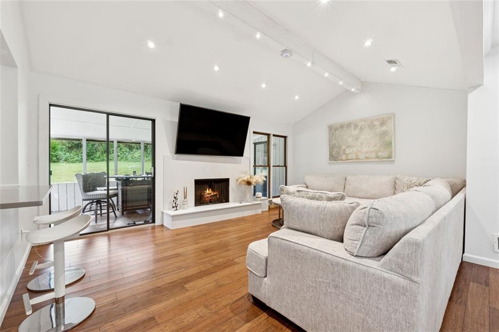 786 FAIRFIELD Drive