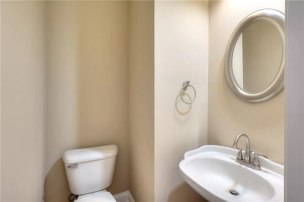 Loganville, Georgia 30052, United States, 3 Bedrooms Bedrooms, ,3 BathroomsBathrooms,Residential,Pending,12971