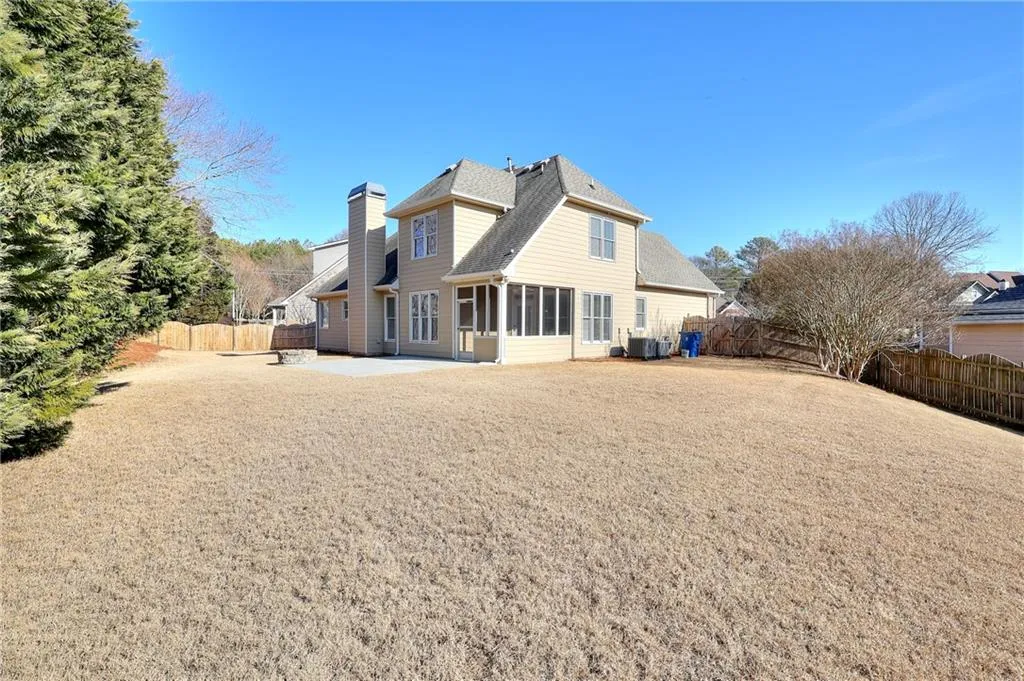 Loganville, Georgia 30052, United States, 3 Bedrooms Bedrooms, ,3 BathroomsBathrooms,Residential,Pending,12971