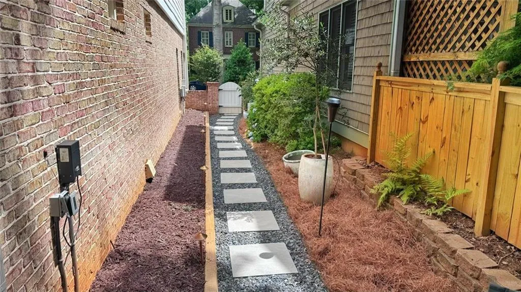 Atlanta, Georgia 30306, United States, 4 Bedrooms Bedrooms, ,4 BathroomsBathrooms,Residential,Active,58778