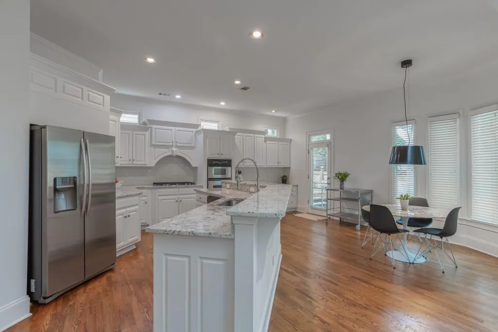 Atlanta, Georgia 30306, United States, 4 Bedrooms Bedrooms, ,4 BathroomsBathrooms,Residential,Active,58778