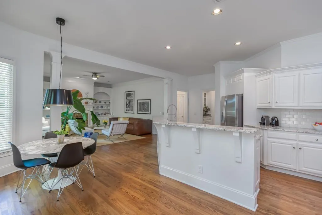 Atlanta, Georgia 30306, United States, 4 Bedrooms Bedrooms, ,4 BathroomsBathrooms,Residential,Active,58778