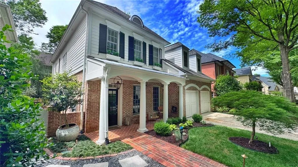 Atlanta, Georgia 30306, United States, 4 Bedrooms Bedrooms, ,4 BathroomsBathrooms,Residential,Active,58778