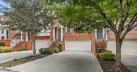 Townhouse For Sale - 2607 Bridlewood Lane<br/> Atlanta, GA 30339