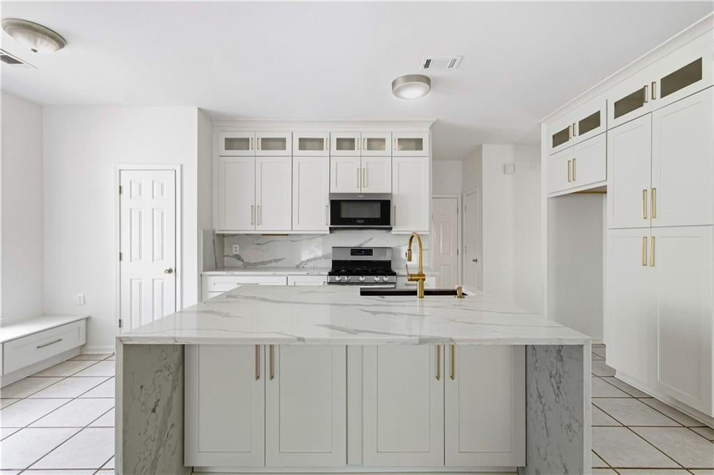 500 Camber Woods Drive, Roswell, GA, 30076 500 Camber Woods Drive