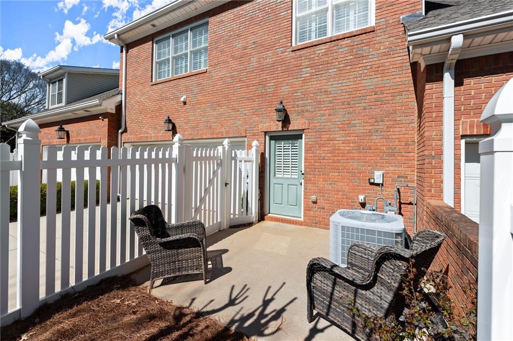 8730 Parker Place, Roswell, Georgia image 17