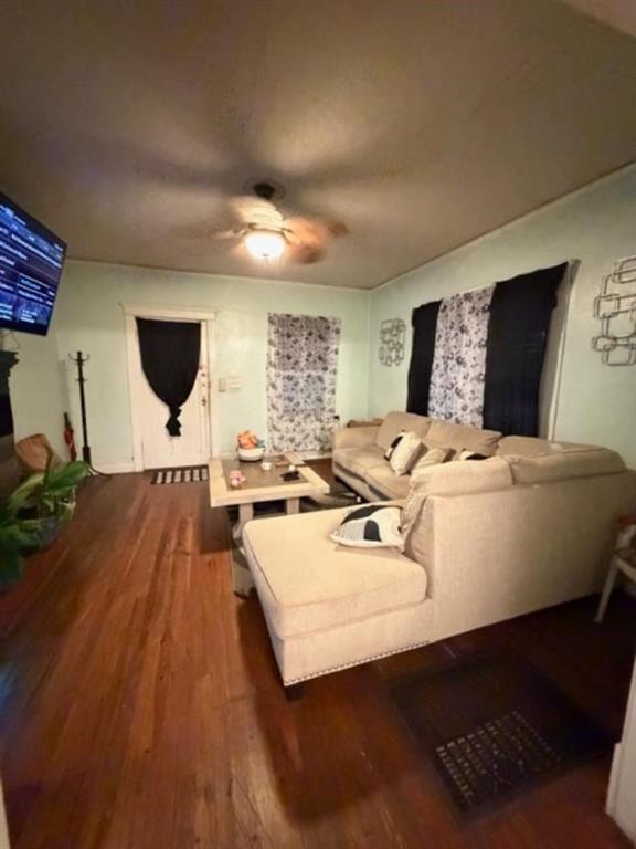 943 Washington Place