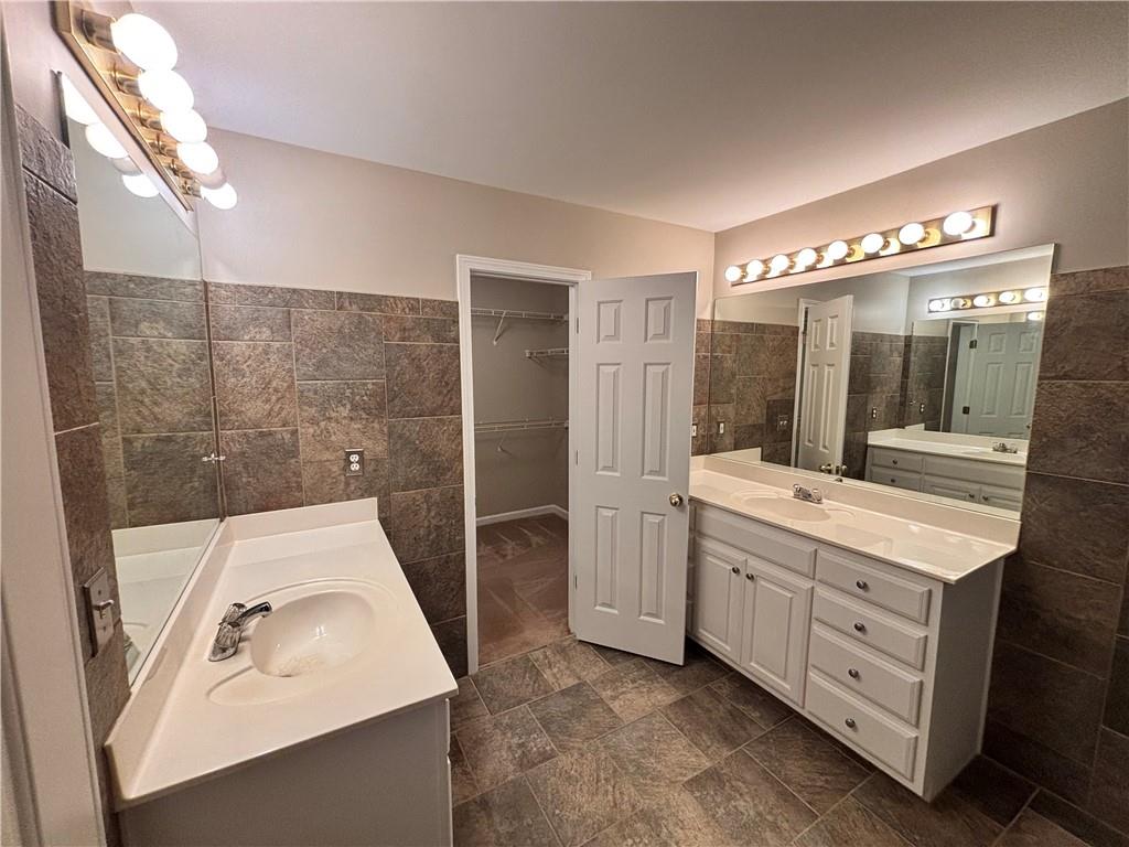 208 Regency Court, Acworth, Georgia image 17
