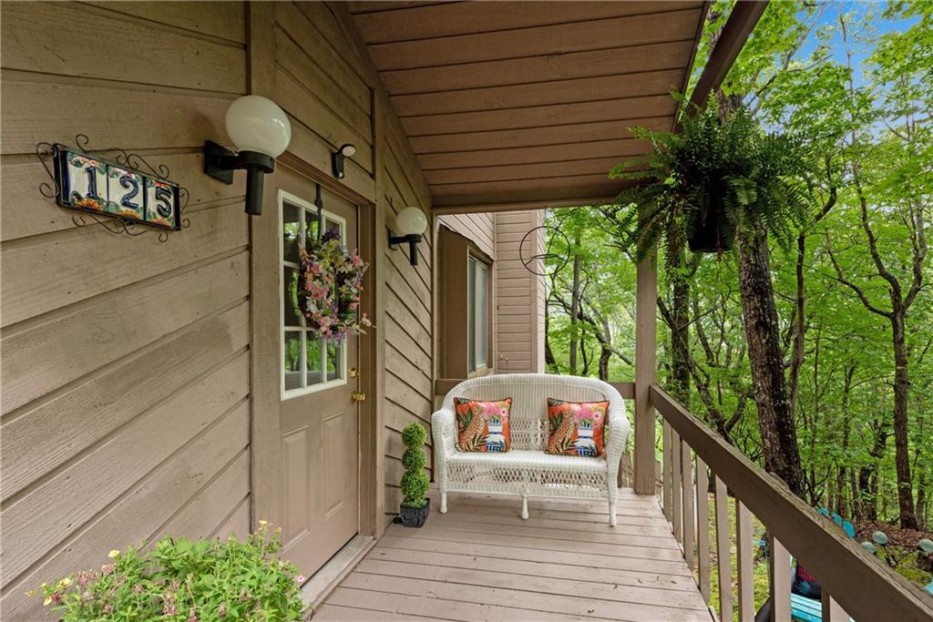 200 Villa Road 125