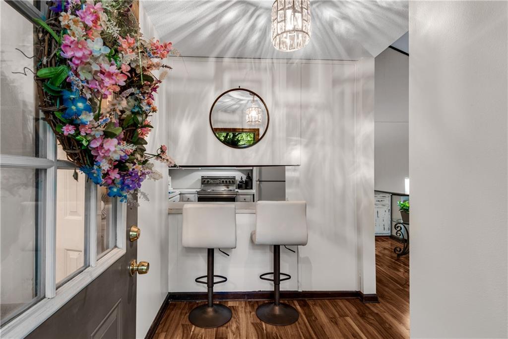 200 Villa Road 125