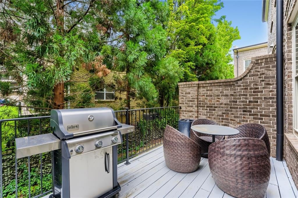 58 Sheridan Drive 7