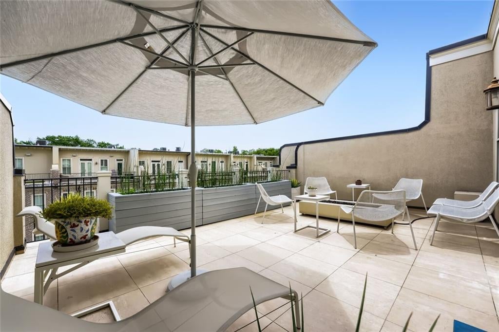 58 Sheridan Drive 7