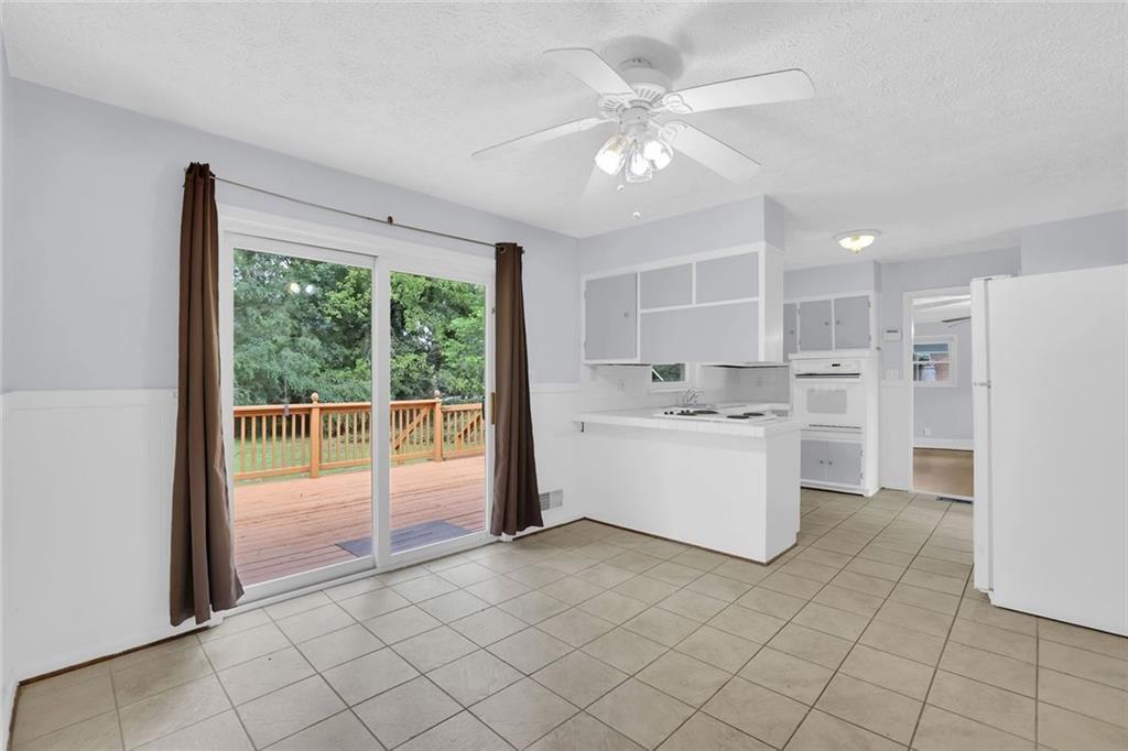 1563 Rockbridge Road