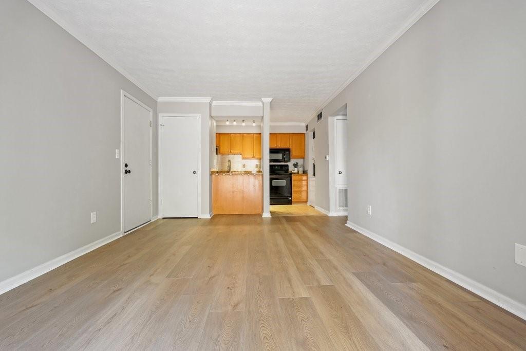 3160 Seven Pines Court 105