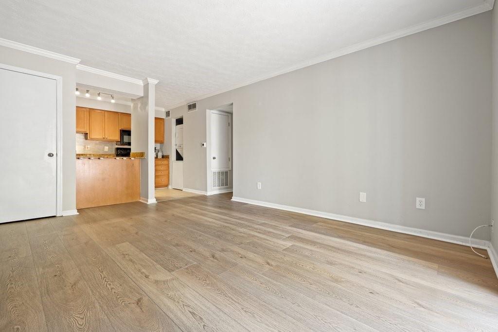 3160 Seven Pines Court 105