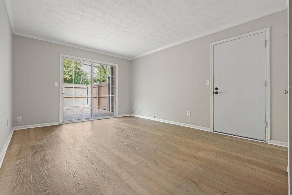 3160 Seven Pines Court 105