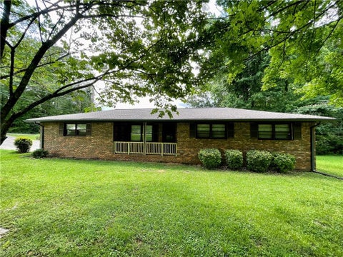 Homes For Sale - 22 Marty Lane<br/> Dallas, GA 30132