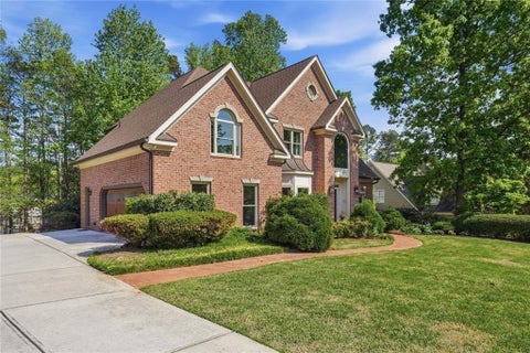 Homes For Sale - 880 Randall Court<br/> Marietta, GA 30064