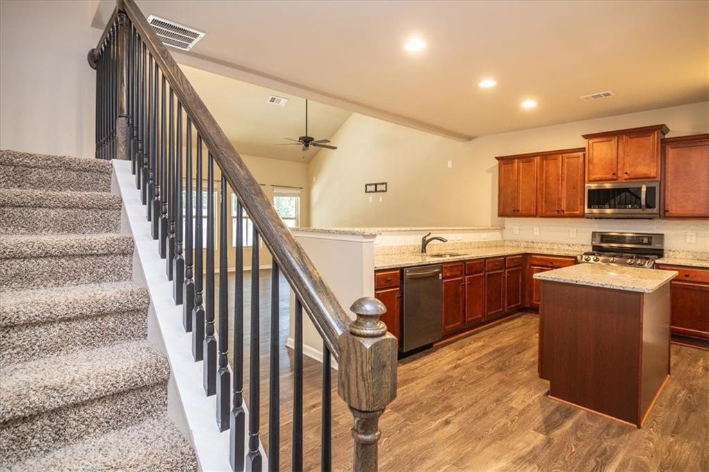 610 Sunflower Drive, Canton, Georgia image 7