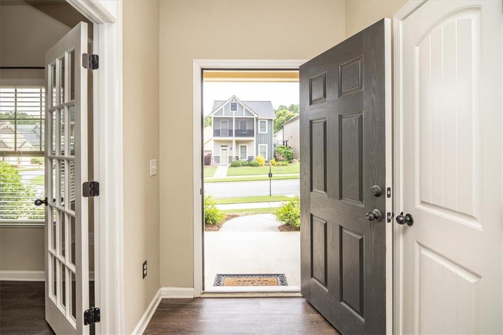 610 Sunflower Drive, Canton, Georgia image 3