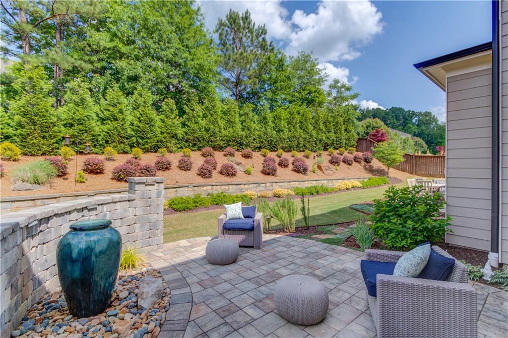 1074 Nash Springs Circle, Lilburn, Georgia image 44