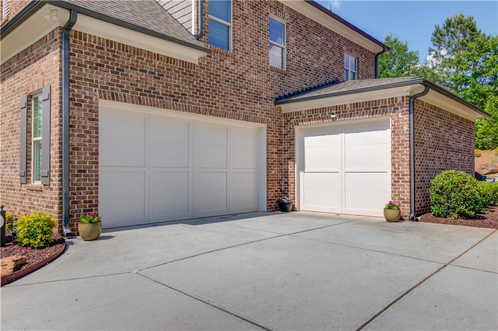 1074 Nash Springs Circle, Lilburn, Georgia image 47