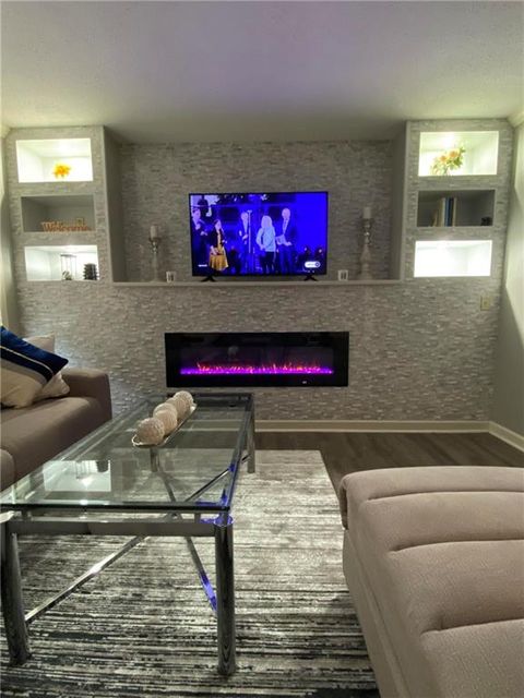 Condo For Sale - 4701 Flat Shoals 54g Road #54G<br/> Union City, GA 30291