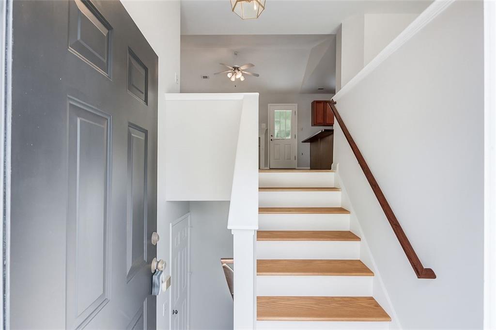 5670 HOLLOW RIDGE Lane