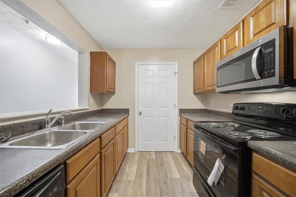 Fairington Ridge Rev 03-01 - Residential