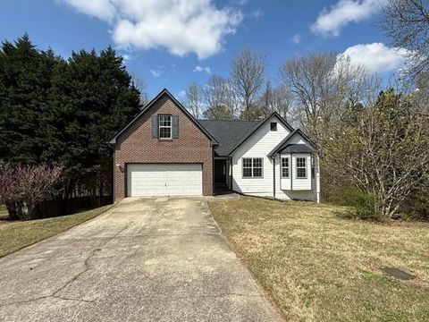 Homes For Sale - 1432 Armende Circle<br/> Dacula, GA 30019