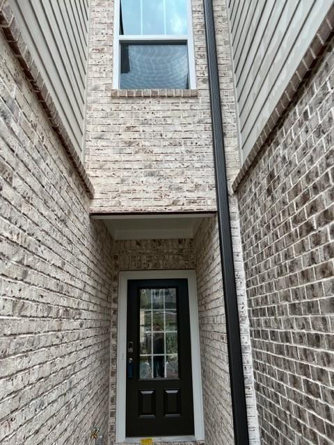 950 Sunny Lake Drive