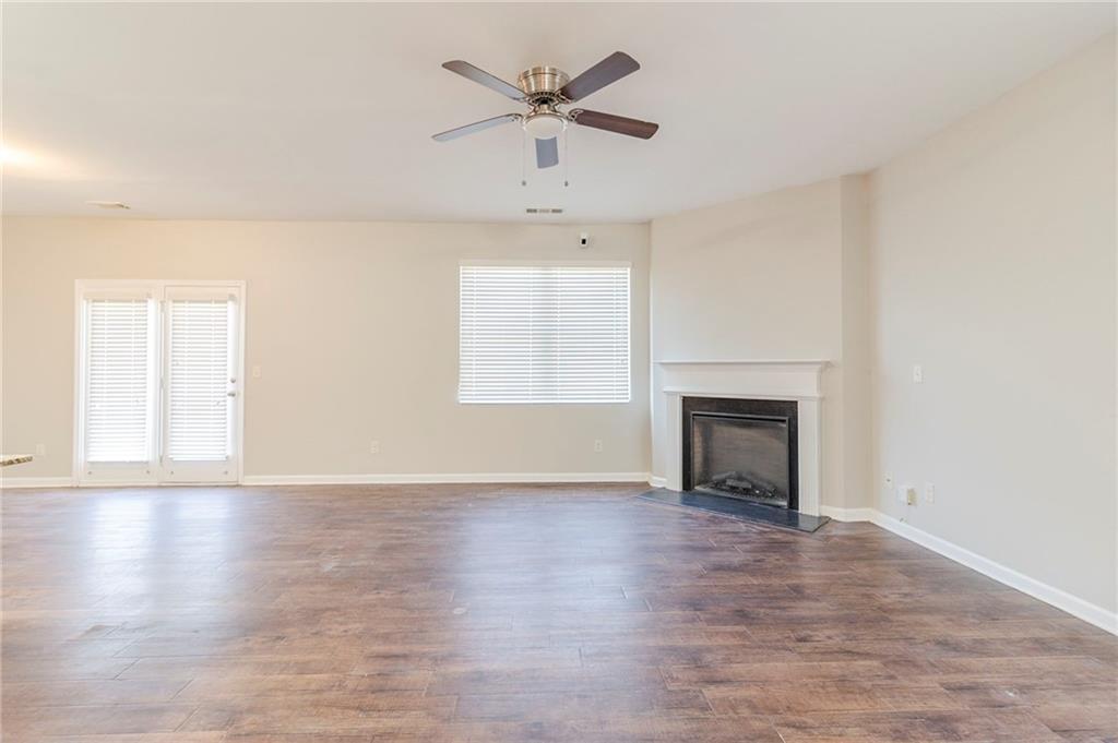 811 Lake Chase, Fairburn, Georgia image 3