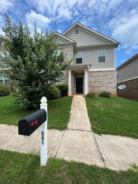 This beautiful home features an open floor plan, 8 foot Ceilings, LVP flooring, Spacious bathrooms and laundry room upstairs. Kitchen features beautiful wood cabinets with crown molding and granite counter tops.