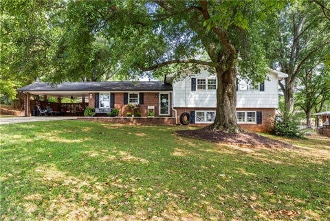 Homes For Sale - 20 Oakdale Drive<br/> Cartersville, GA 30120