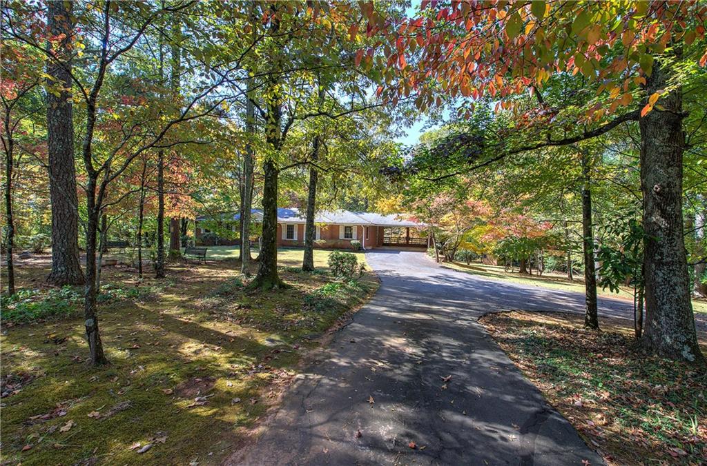 810 Mcconnell Road