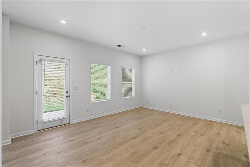 1171 PARK CENTER Circle