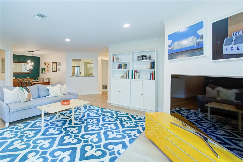 244 13th Street NE 216