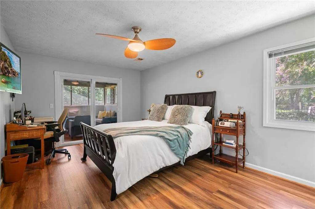 Suwanee, Georgia 30024, United States, 3 Bedrooms Bedrooms, ,2 BathroomsBathrooms,Residential,Active,192312