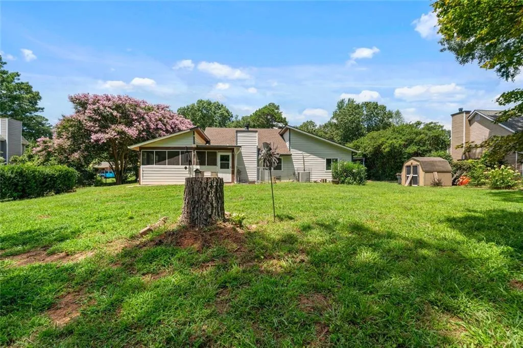 Suwanee, Georgia 30024, United States, 3 Bedrooms Bedrooms, ,2 BathroomsBathrooms,Residential,Active,192312