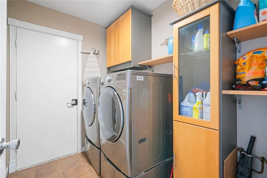 Suwanee, Georgia 30024, United States, 3 Bedrooms Bedrooms, ,2 BathroomsBathrooms,Residential,Active,192312