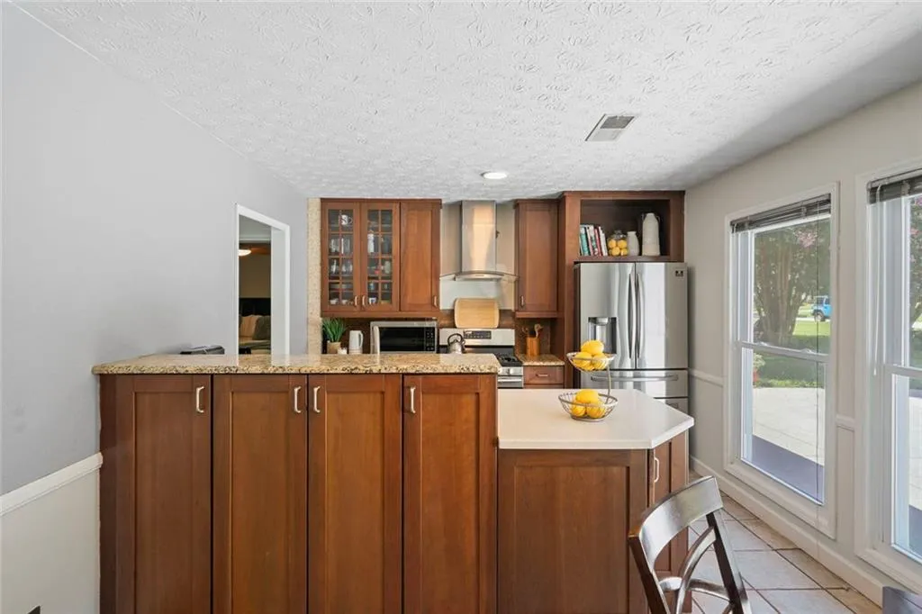 Suwanee, Georgia 30024, United States, 3 Bedrooms Bedrooms, ,2 BathroomsBathrooms,Residential,Active,192312