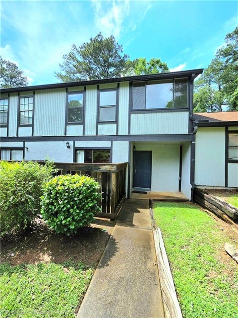 Condo For Sale - 1443 Stone Mill Trace<br/> Stone Mountain, GA 30083